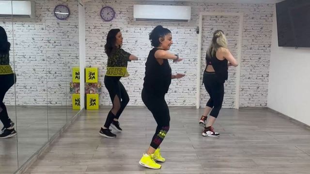 Puro Arte | Samuel, Tony Lazano | ZUMBA Dance fitness with Revital смотреть онлайн