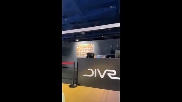 Прогулка с динозаврами в Dubai Mall| Рубрика Личная Жизнь смотреть онлайн