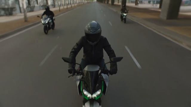 2024 Kawasaki Ninja e-1 & Z e-1 | Official Action Video смотреть онлайн