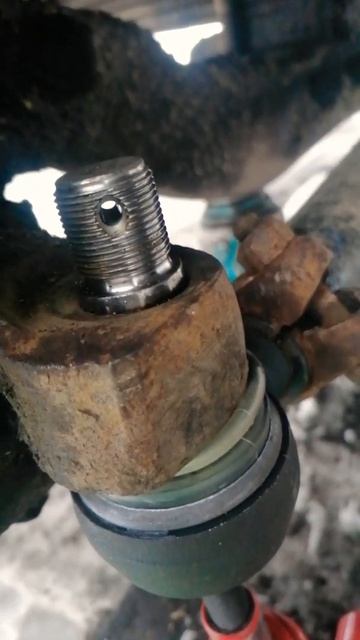 замена рулевых наконечников скания 124с. какая резьба на рулевых наконечниках. смотреть онлайн