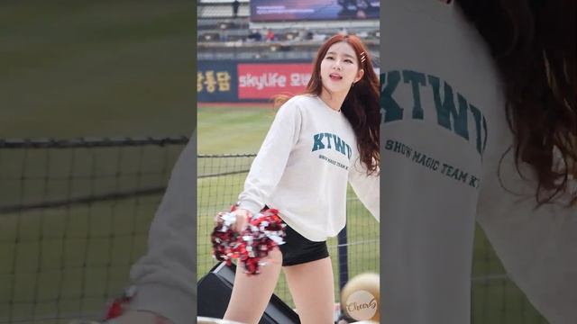 [4K] 올해도 KT원탑 김진아 치어리더 직캠 Kim Jina Cheerleader fancam KT위즈 230325 смотреть онлайн
