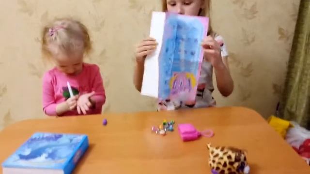 Старшенькой сестричке 8 лет! Ура!)))
