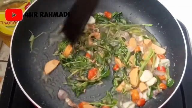 Menumis Sayuran Dari Tanaman Liar Sirih Cina