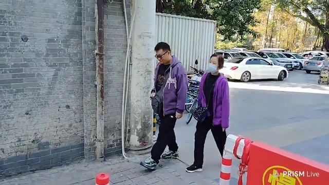 廣州大年初二西關永慶坊實況，經過荔枝灣湧，前往荔灣湖中山八路 смотреть онлайн