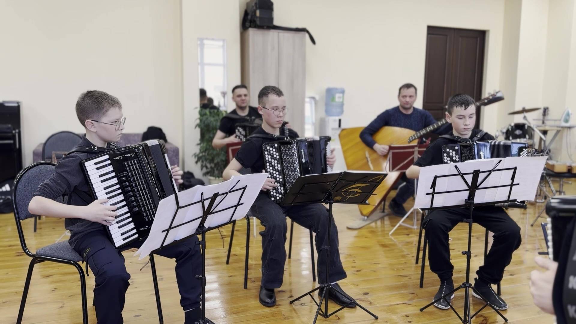 Марий Эл ТВ: Марий кугыжаныш филармоний «Дети. Музыка. Весна» концерт программым ямдыла смотреть онлайн