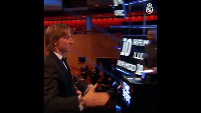 Luka Modric best male player of 2018 смотреть онлайн