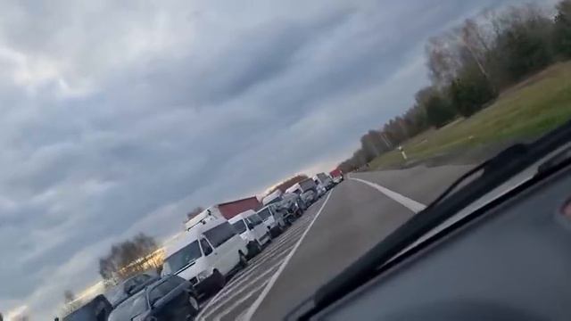Очередь перед границей Ягодин на бесплатную растаможку 2022 смотреть онлайн