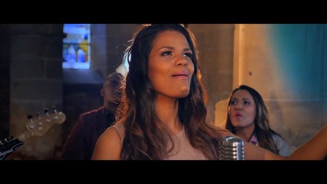 Tua Graça (Clipe Oficial) - Cássia Rodrigues смотреть онлайн