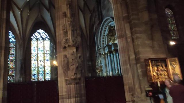 Straßburger Münster . Strasbourg Cathedral . Cathédrale Notre-Dame De Strasbourg