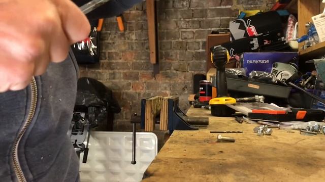 1980 Harley Davidson Ironhead Sportster Video 7: Fitting A Toolbox смотреть онлайн