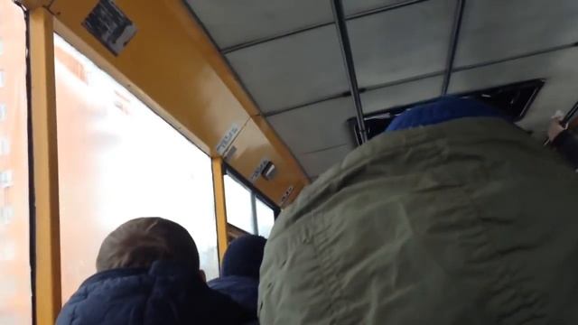 Чернигов. Песни в автобусе № 12 смотреть онлайн