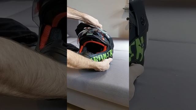 Unboxing Made2Rebel von Broken Head смотреть онлайн
