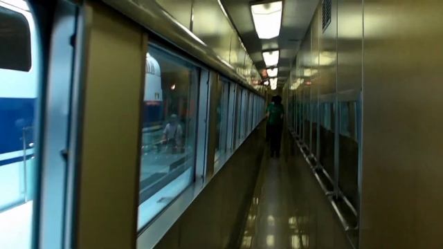 Preserved Dining car of 0 Series Shinkansen EMU / 0系新幹線の食堂車 смотреть онлайн