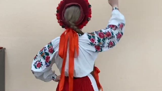 Выйду, выйду, в чисто поле смотреть онлайн