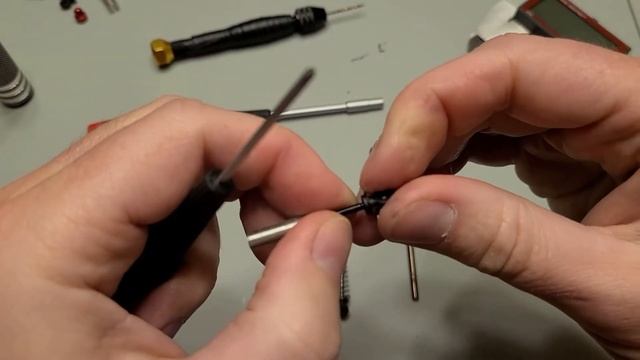 SCX24 Hybrid Shock Mod смотреть онлайн
