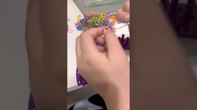 How to make a bracelet with a moon loom смотреть онлайн