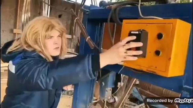 Угадай песню по пародии угадываем песни вместе с Jolly Manom