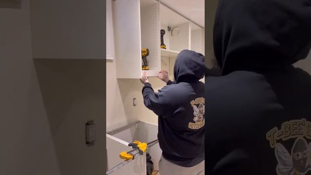 IKEA Kitchen Installation Time-lapse смотреть онлайн