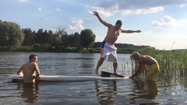 Двойной баланс Найка смотреть онлайн