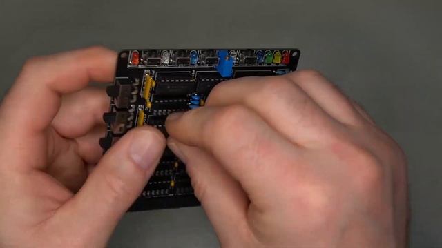 Z80 Homebrew - Assembling and testing the clock card - Ep5 смотреть онлайн