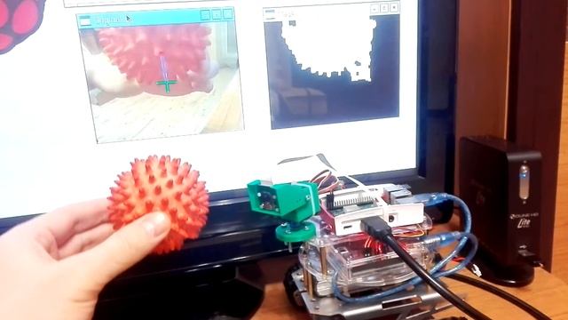 Object tracking with Raspberry Pi 3 and Picamera on pan/tilt-mount moved with Arduino and two servo смотреть онлайн
