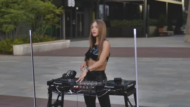 KRISMI - Live Dj Mix ｜ Melodic Techno & Progressive House Music ｜ Unit City, Ukraine смотреть онлайн