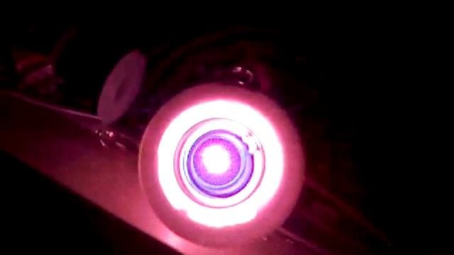 Helium-Neon laser powered by a flyback transformer смотреть онлайн