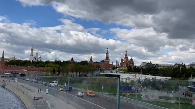 Влог гуляю по Москве! «НАСТЯ И ПУТЕШЕСТВИЯ» приятного просмотра! смотреть онлайн