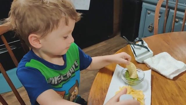 CROCKPOT CREAMY SAUSAGE & POTATO SOUP | What's For Dinner? | COOK WITH ME | Easy Irish Soda Bread!