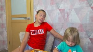 ФЁДОР как ВЗРОСЛЫЙ собирается в ШКОЛУ и нанимает РЕПЕТИТОРА. Видео для детей.
