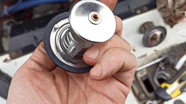 Выдавливает антифриз из бачка ЗМЗ 402 смотреть онлайн