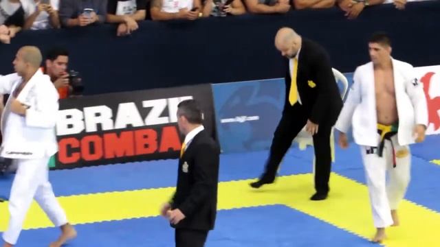 Jose Aldo x Antonio Crivelari Junior смотреть онлайн