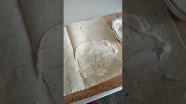 Чіпси які можна навіть дітям зі сметаною та зеленню