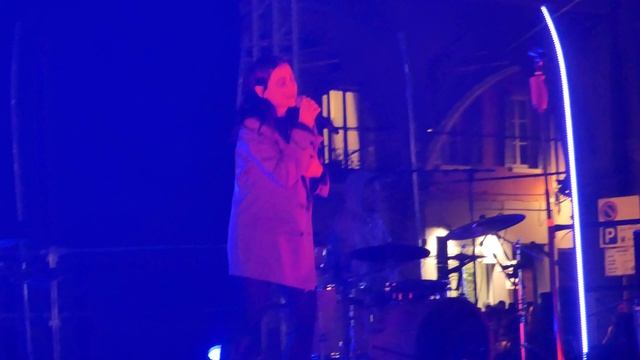 La Rappresentante di Lista - "Gloria" live @ Piazza Prampolini - Reggio Emilia 12 - 04 - 2019 смотреть онлайн