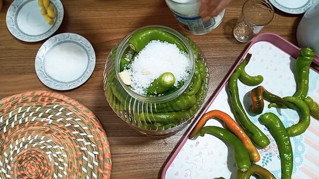 Nefis Ve Lezzetli  Nohut Karışımlı BİBER Turşusu TARİFİ