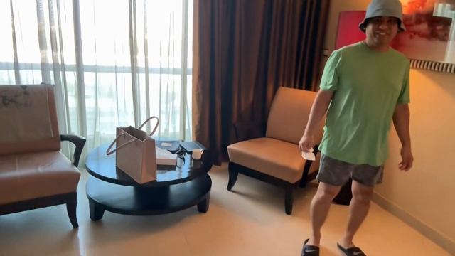 Day1 staycation at oryx hotel AUH during eid al fitr holiday 2024 смотреть онлайн