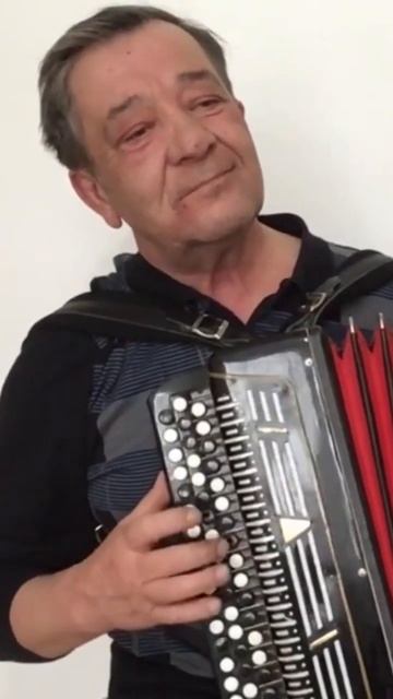 Едут новоселы