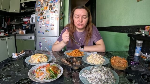 mukbangsalaty-koreiskaia-lapsha-ostraia-s-syrom смотреть онлайн