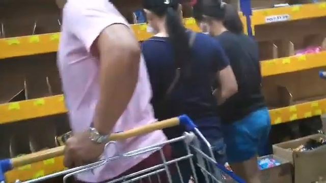 @ULTRA MEGA Supermarket /TAGUIG CITY/PANIC BUYING