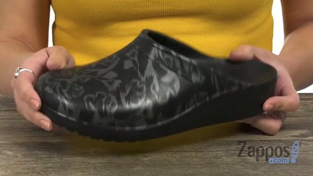 Crocs Sloane Graphic Clog SKU: 9082075