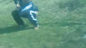 Пацанчик срет ))) Ха