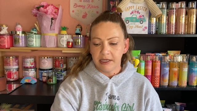 Bath & Body Works: Butterfly Review! смотреть онлайн