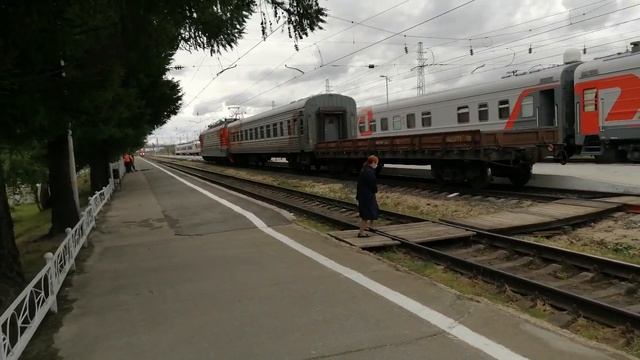 ЭП1-050,прибывает с рабочим поездом из Кандалакши, 6.07.2020г.!!!