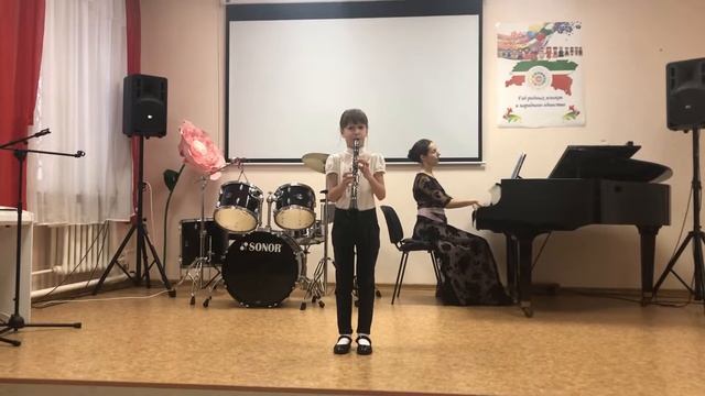 Хайруллина Алина 8 лет «Журавель» А.Аренский смотреть онлайн