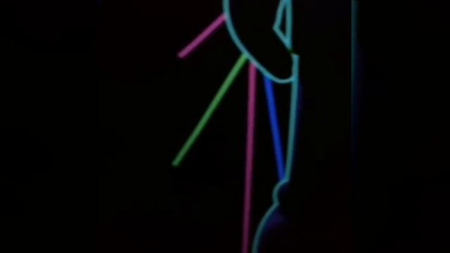 Неоновые арты Kaws - лучший подарок на день рождения. смотреть онлайн