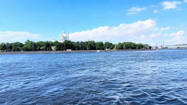 Велопрогулка по набережным Невы в Санкт-Петербурге 2024