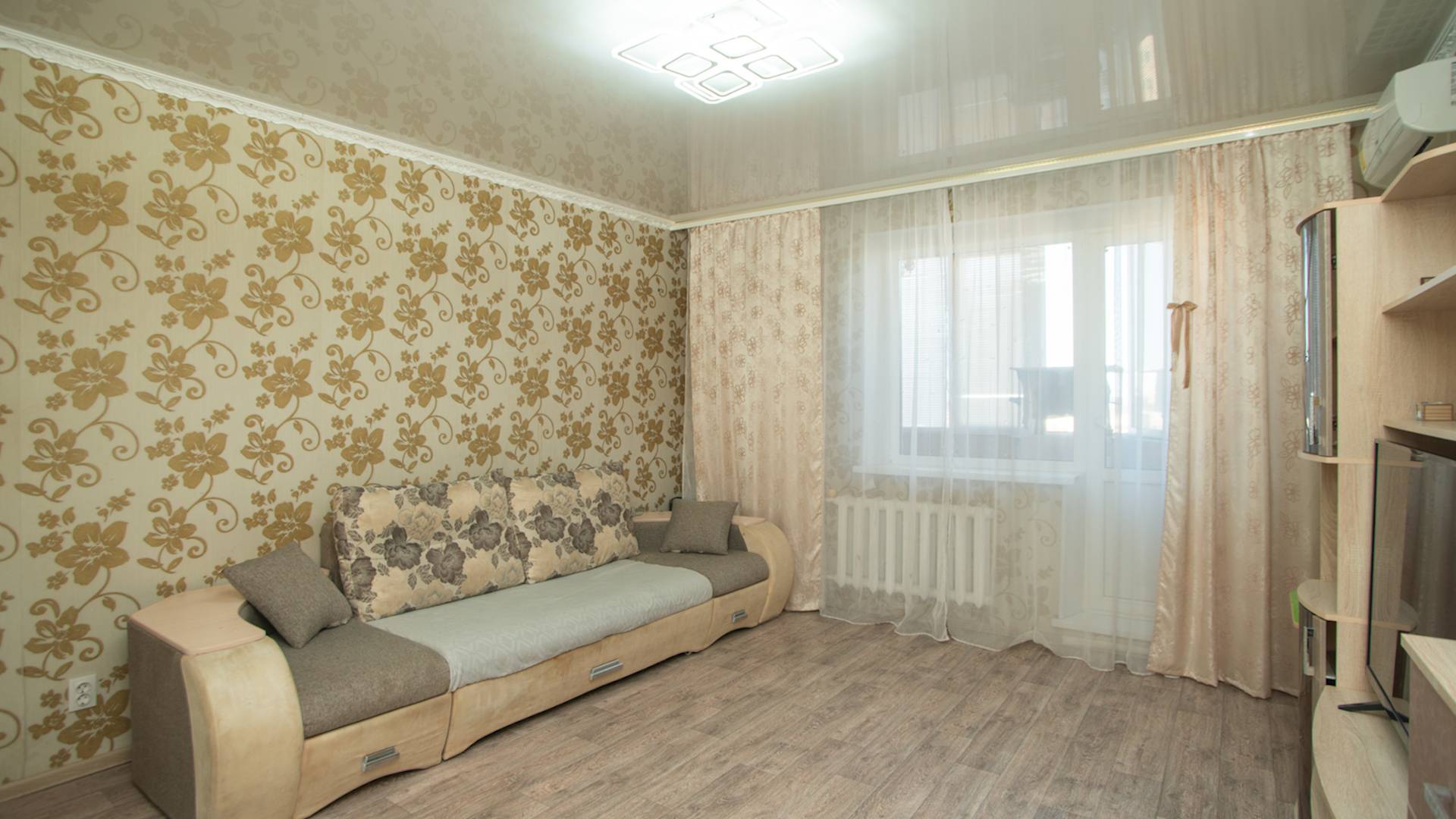 Проспект Генерала Тюленева, 44 смотреть онлайн