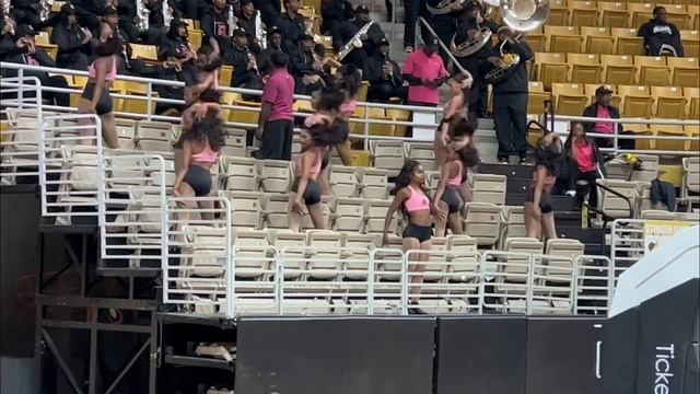 ASU Stingettes “RONi” TxSU ‘23 🔥🐝 смотреть онлайн