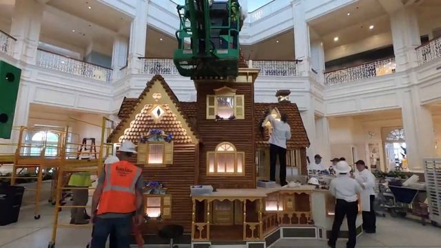 Disney's  Gingerbread House!