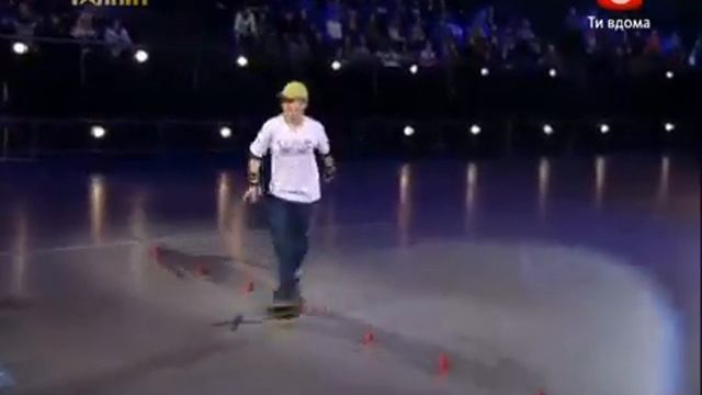 Украина мае талант 4! - АНТОН ОБЕРТИНСКИЙ - [07.04.12] смотреть онлайн